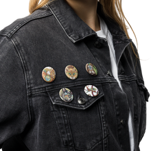 Load image into Gallery viewer, Set of pin 5 buttons by Ruby Charm Colors: Collection 1